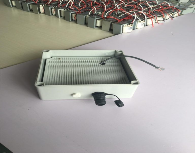 Boîte De Jonction Étanche IP67 150x100x70 Mm - Boîtier Électrique Extérieur ABS Avec Couvercle à Charnière Et Clips